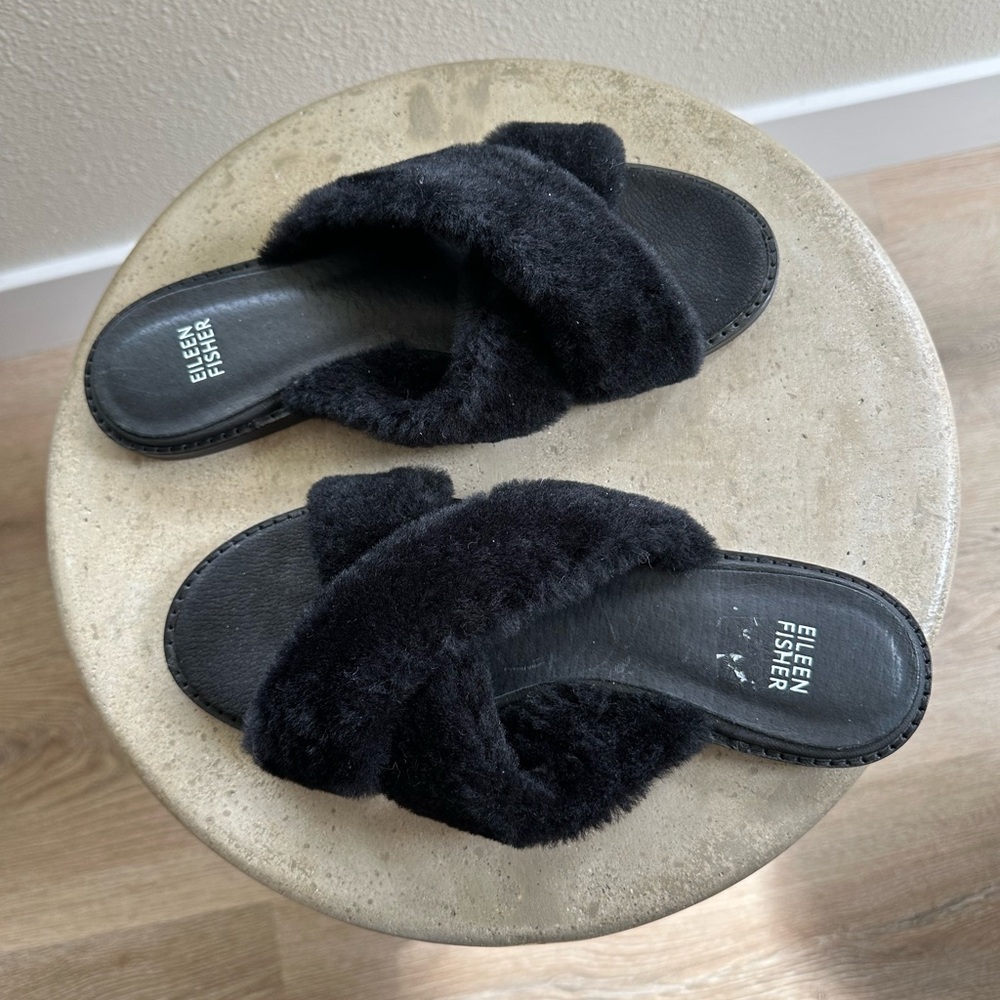 Eileen Fisher Cross Shearling Slipper‎